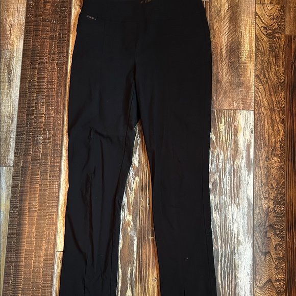Renuar Black Ankle Pants - Picture 1 of 3